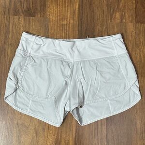 Lululemon Women's Speed Up Low-Rise Light Gray Workout Shorts Size 4